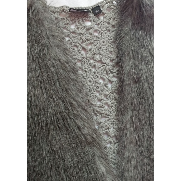 5/$10 Faux Fur Crochet Vest - Picture 2 of 4